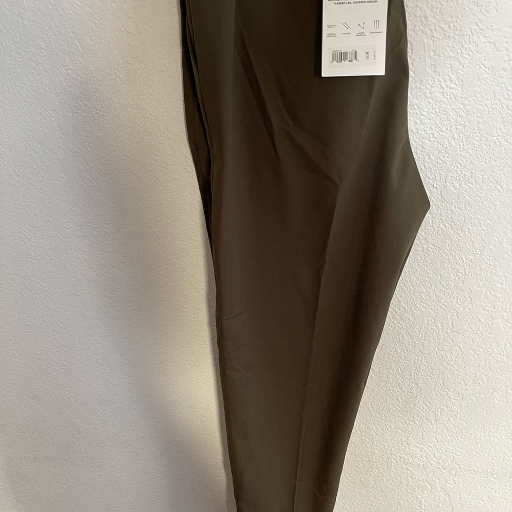 Banana Republic cropped chino